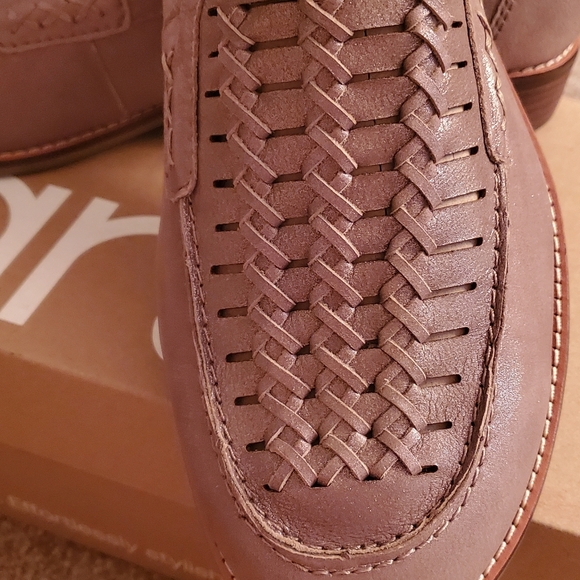 Earth‎ Elona Women's Woven Loafers in Taupe - Picture 7 of 11